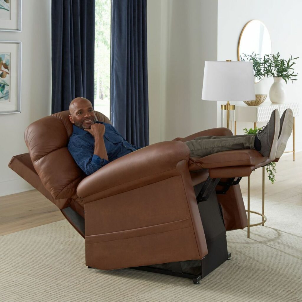 senior lift chair elderly in Los Angeles
